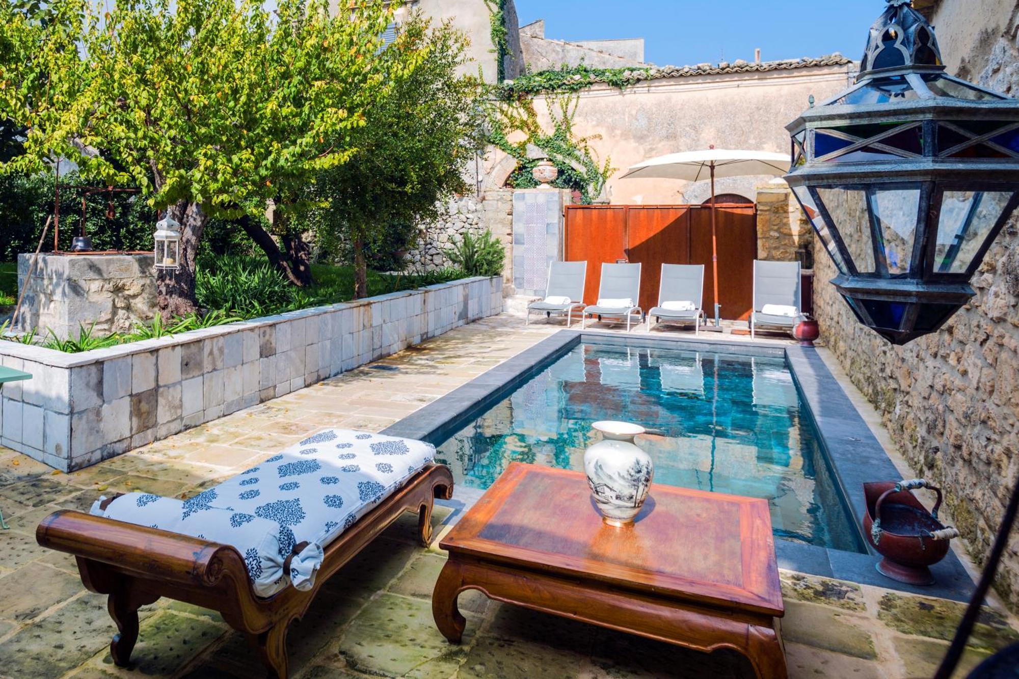 Dimora Di Catullo - Ospitalita Di Charme Villa Palazzolo Acreide Bagian luar foto