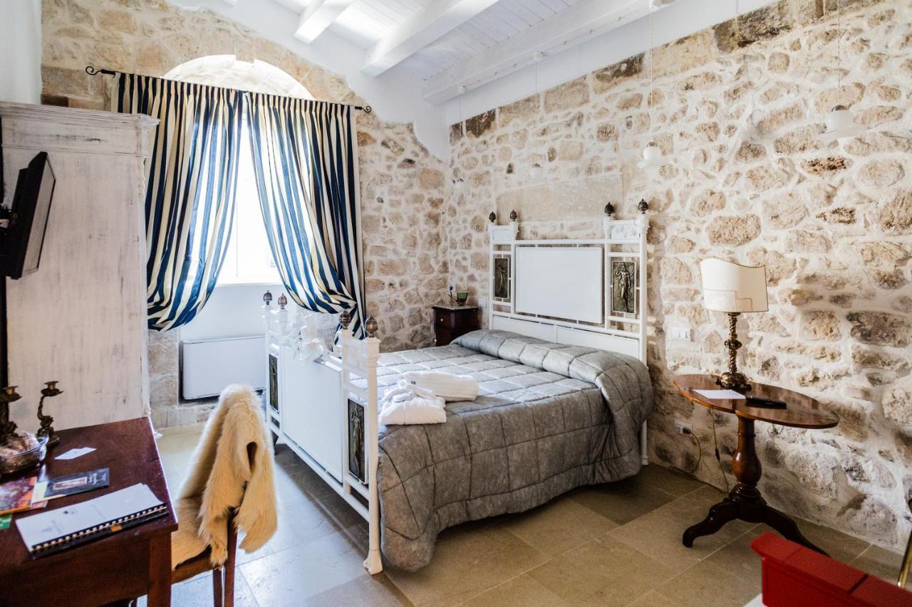 Dimora Di Catullo - Ospitalita Di Charme Villa Palazzolo Acreide Bagian luar foto