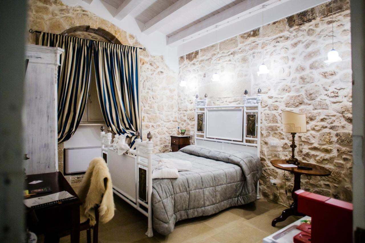 Dimora Di Catullo - Ospitalita Di Charme Villa Palazzolo Acreide Bagian luar foto