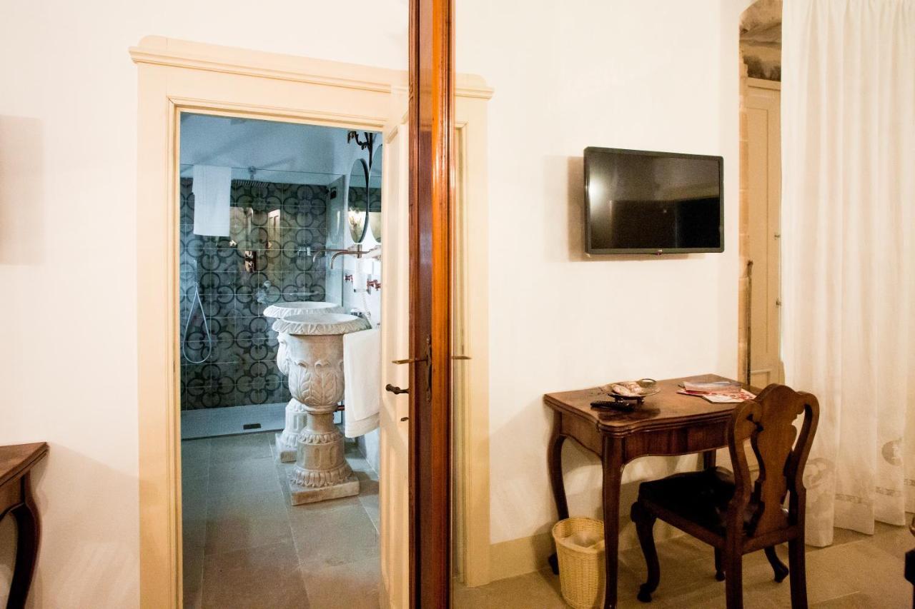 Dimora Di Catullo - Ospitalita Di Charme Villa Palazzolo Acreide Bagian luar foto