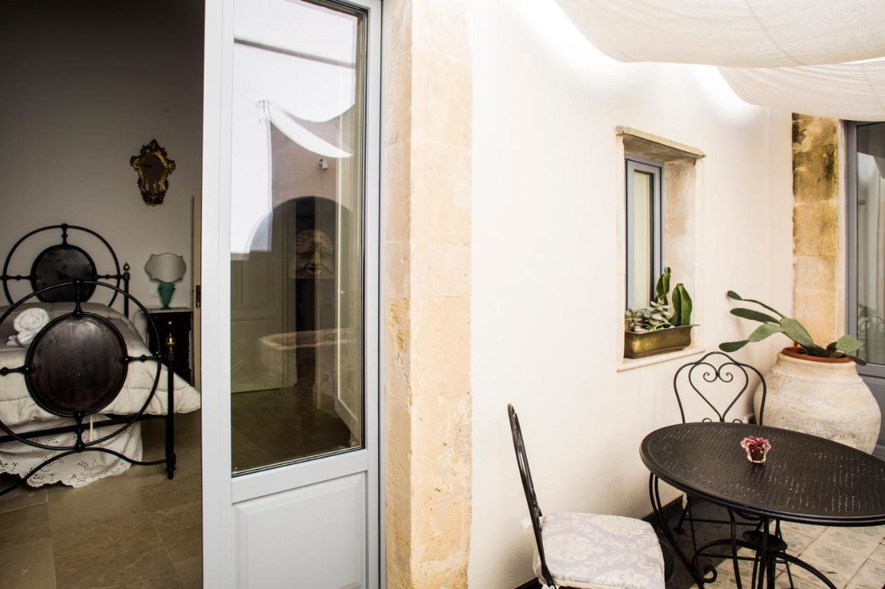 Dimora Di Catullo - Ospitalita Di Charme Villa Palazzolo Acreide Bagian luar foto